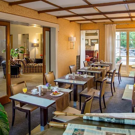 Panama Garden Hotell 4*