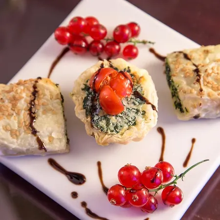 Hotell Panama Garden 4*