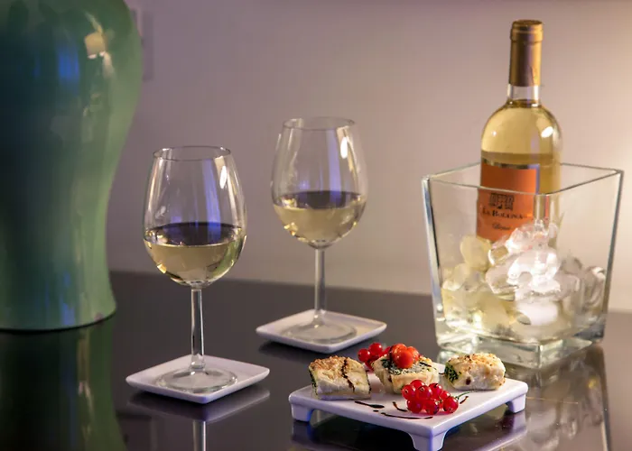 Panama Garden Hotel 4*