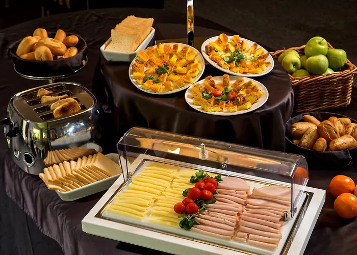 Panama Garden Hotel 4*