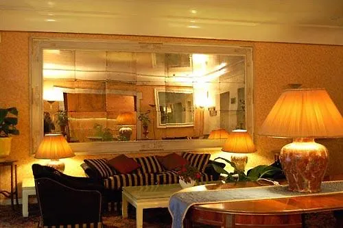 Panama Garden Hotel 4*