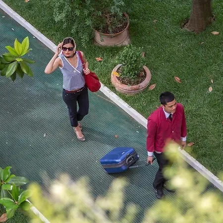 Panama Garden فندق 4*