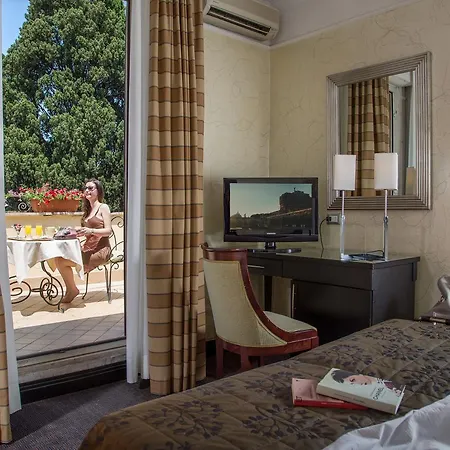Panama Garden 4*